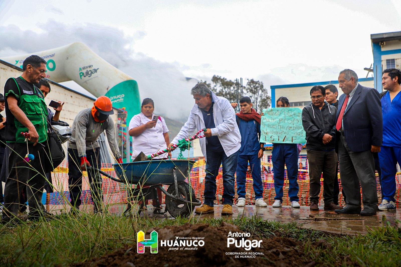 Inicia la construcción y mejora del Instituto Aparicio Pomares con una inversión de 700 mil soles 💪📚