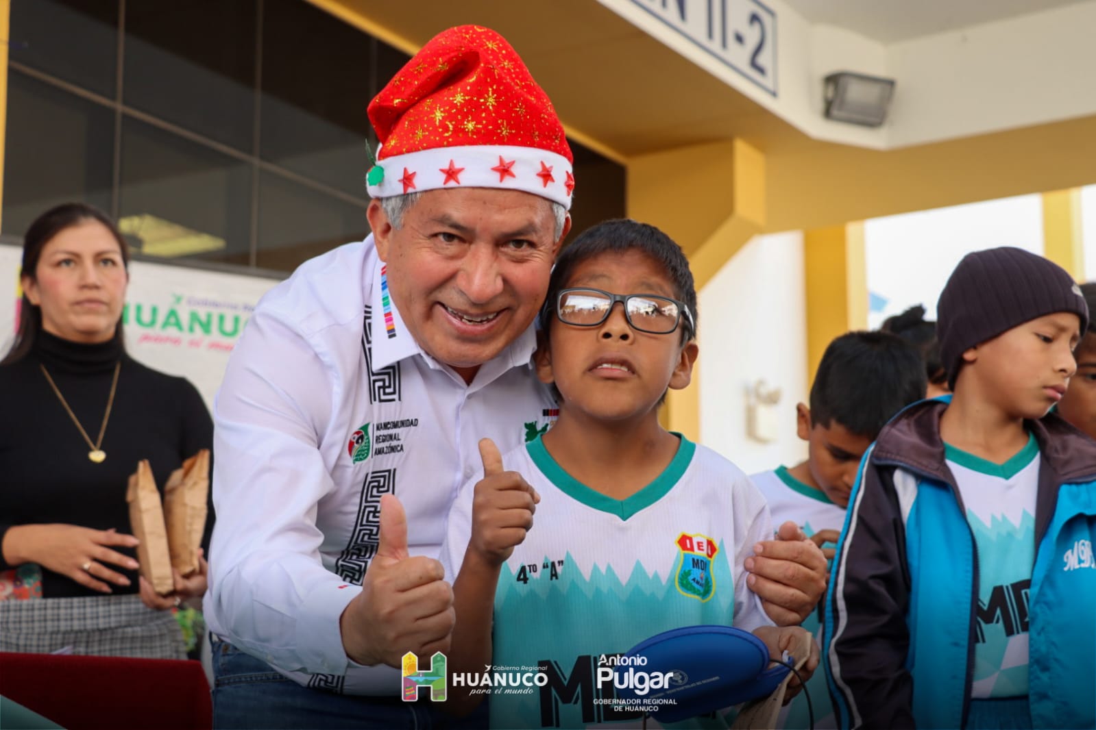 ¡Visión clara para el futuro de nuestros niños! 👓✨