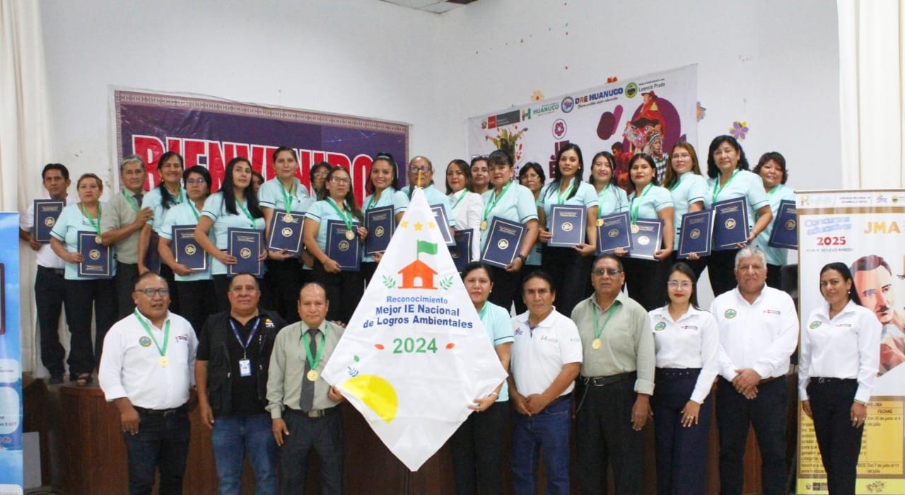 COLEGIO RICARDO PALMA ES RECONOCIDO POR DESTACADO LOGRO AMBIENTAL EN CONCURSO NACIONAL
