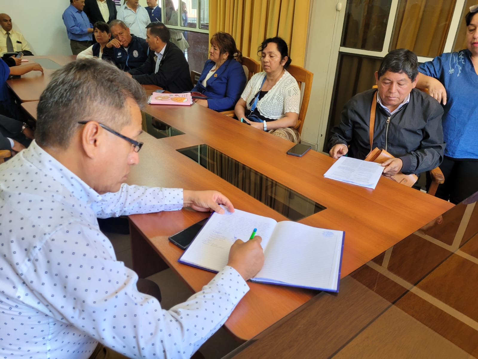 DRE HUÁNUCO: PAGO A DOCENTES DE INSTITUTOS PEDAGÓGICOS SERÁ GESTIONADO ANTE EL MEF Y MINEDU