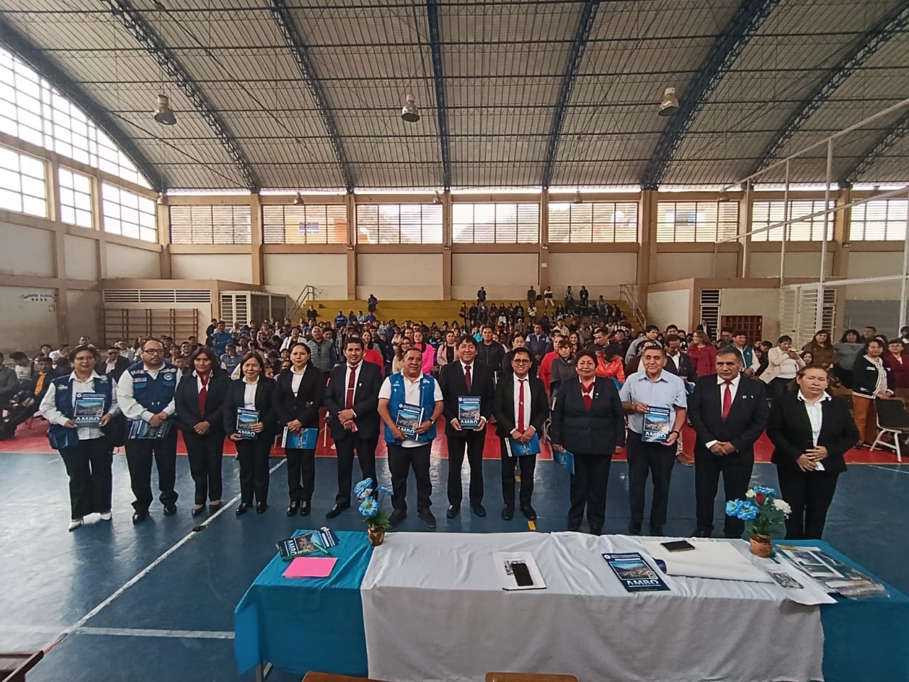 CULMINA EXITOSO SEMINARIO CON PARTICIPACIÓN DE 450 DOCENTES EN AMBO