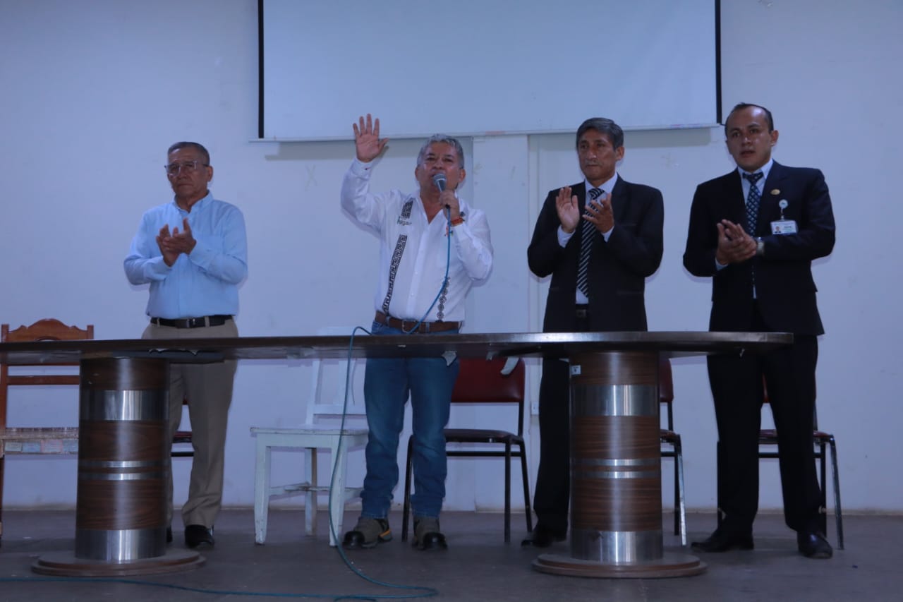 GOBERNADOR INSPECCIONA MEJORAMIENTO DE INSTALACIONES DE LA DRE PARA DESARROLLO DE JEGOS DEPORTIVOS